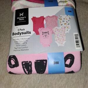 Member's Mark 5 Pack Baby Bodysuits - Pink and White